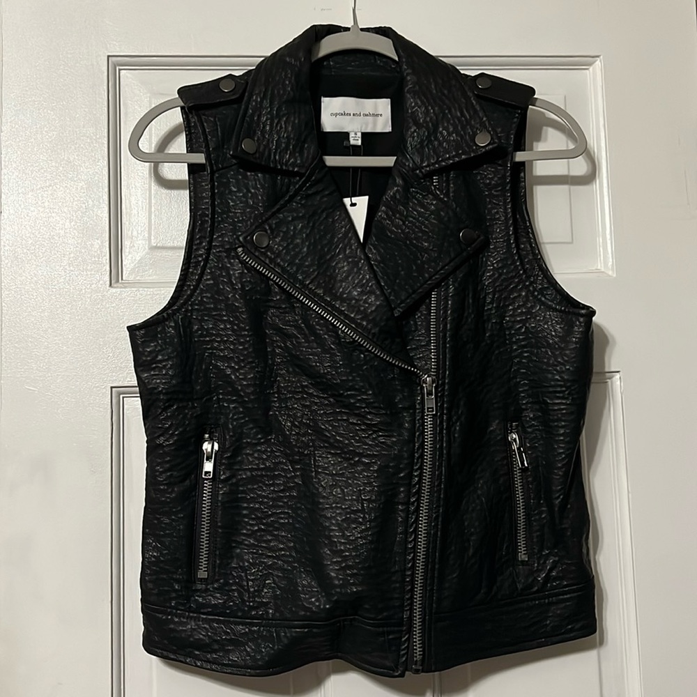 Cupcakes & cashmere black leather vest, size small, NEW!!